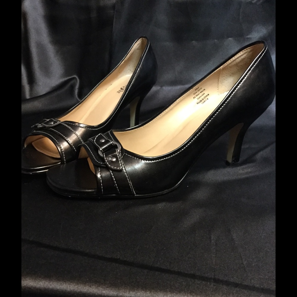 Black Heels Size 8