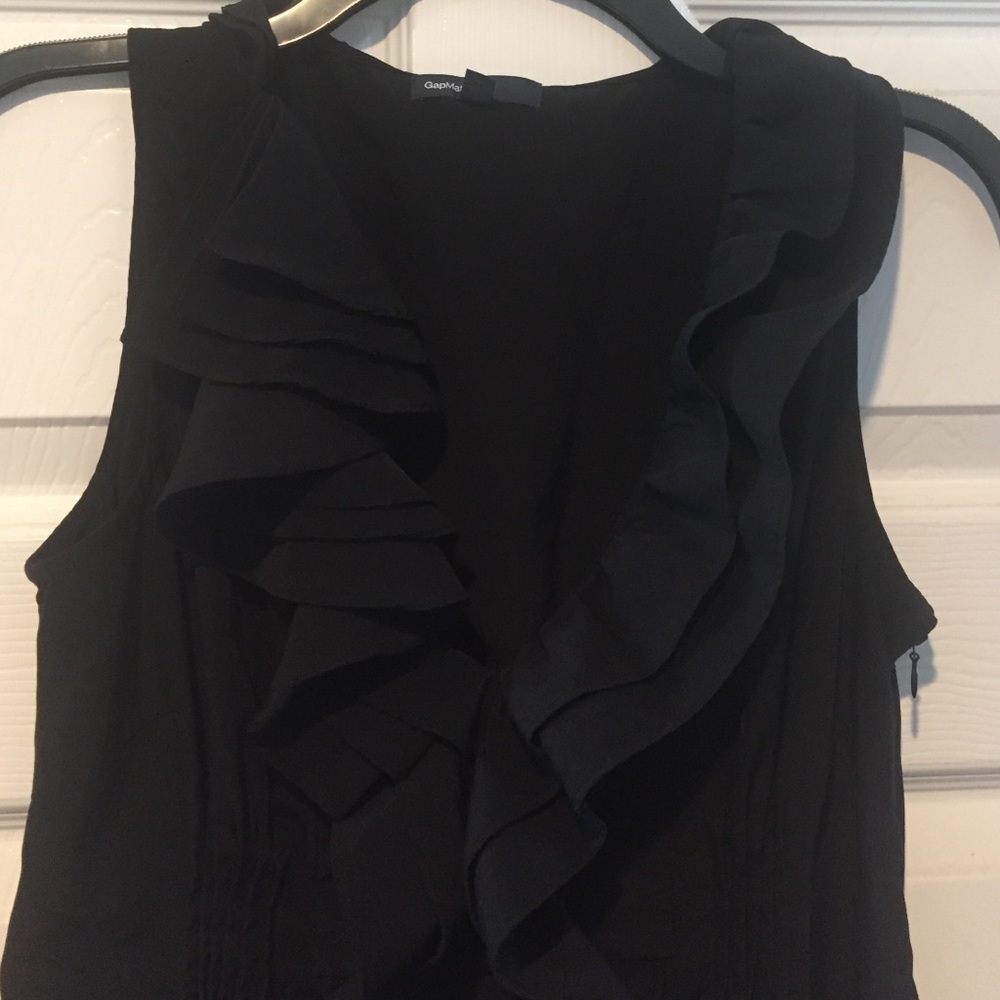 GAP Maternity beautiful black dress