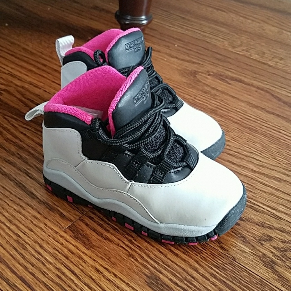 Toddler Girl Jordan Sneakers