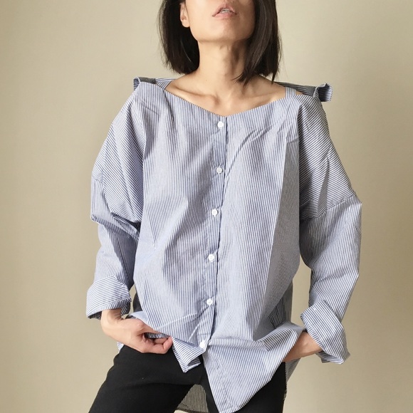 Boyfriend shirt collar back oversized top blouse. - Picture 2 of 4
