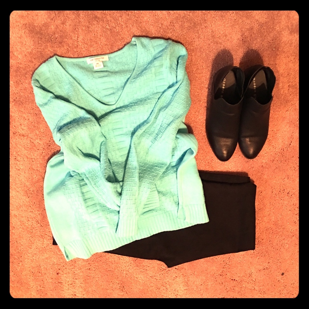 Liz Claiborne sweater