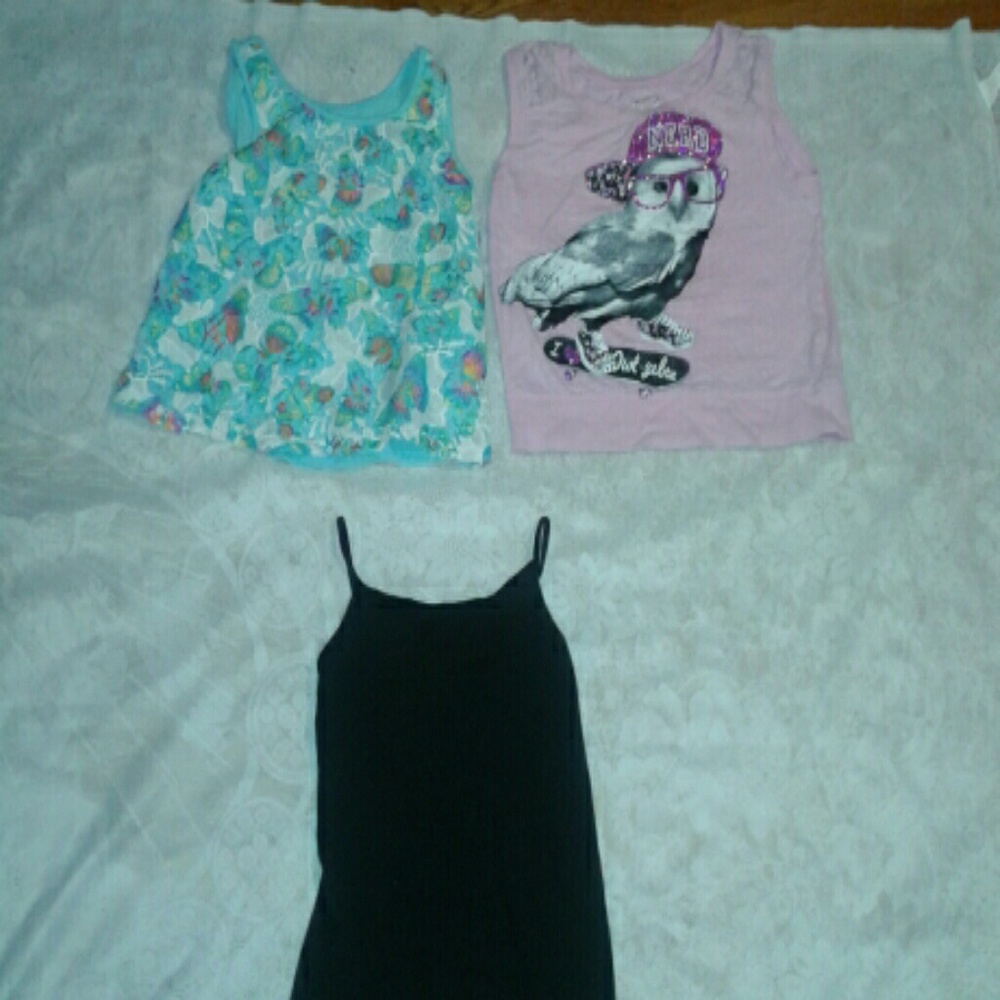 Lot of 3 girls tank tops