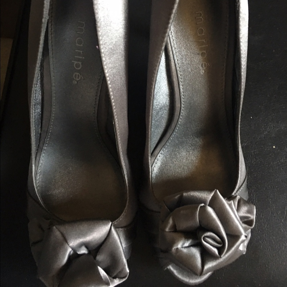 Maripe grey satin heels