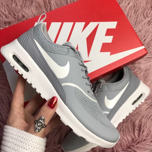 NWT Nike Thea - Picture 2 of 8