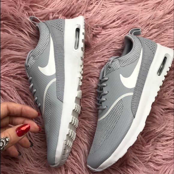 NWT Nike Thea - Picture 6 of 8