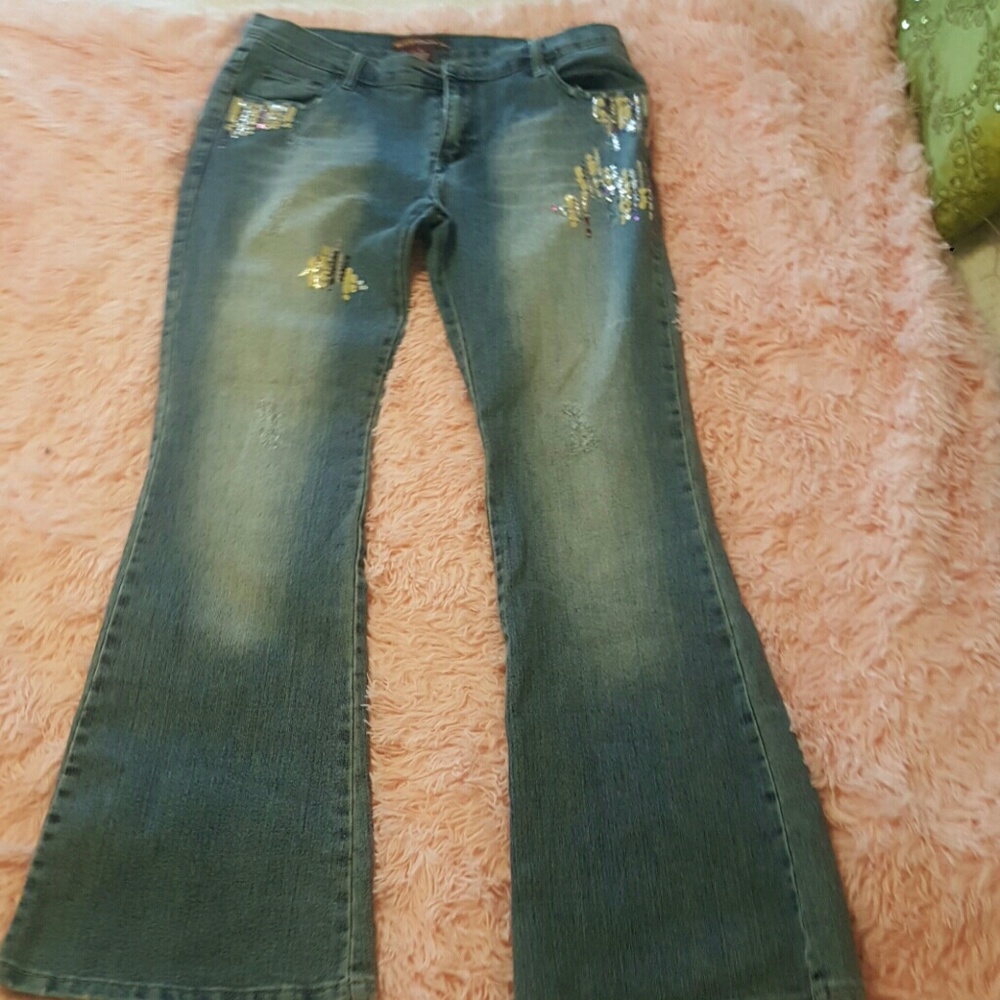LADIES JEANS