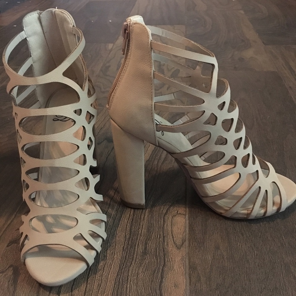 New in box nude shoes.