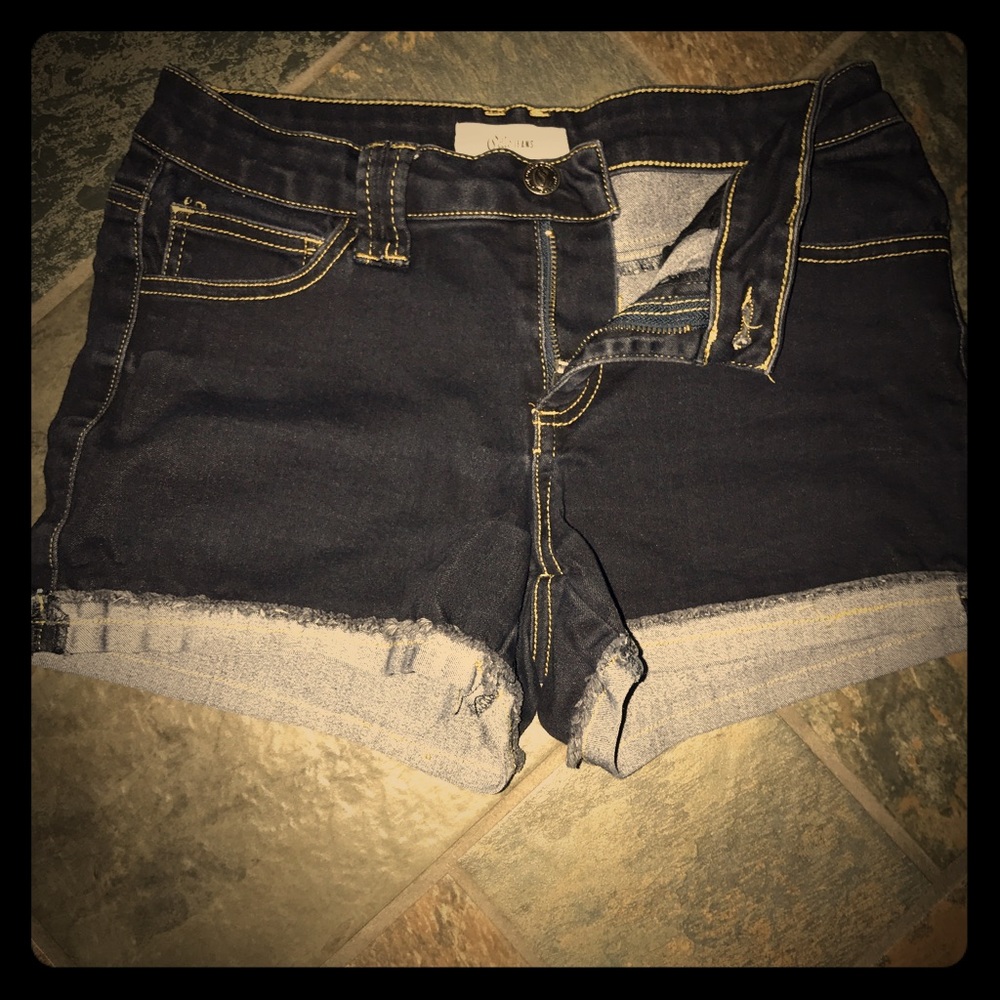 Cute juniors shorts!