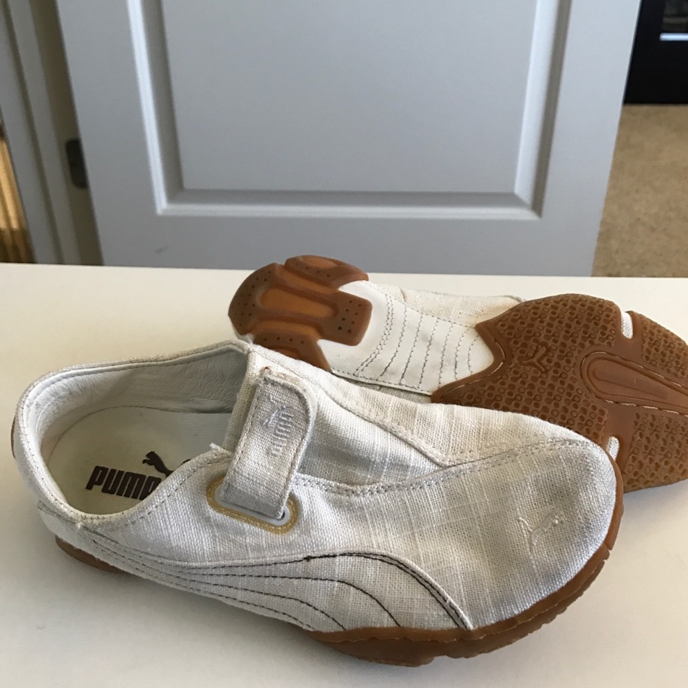 Puma linen Velcro flats