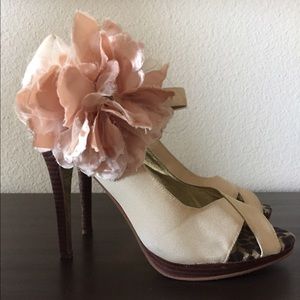 Peep toe High Heels
