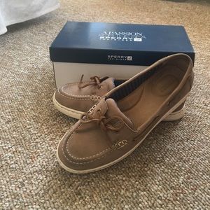 Sperry Harbor stroll size 8