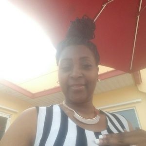 Meet your Posher, Latasha