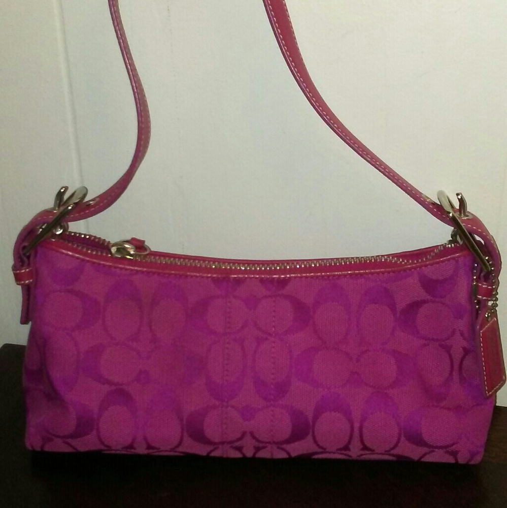 Authentic Coach shoulder bag