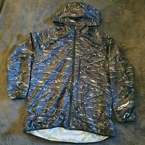 Nike camo windbreaker