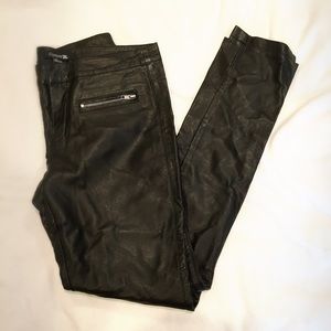 Black leather feel skinny pant