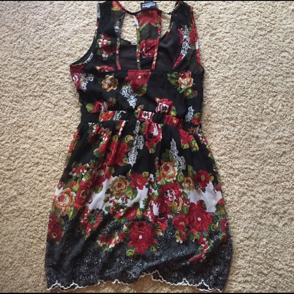 Floral dress - Picture 3 of 4