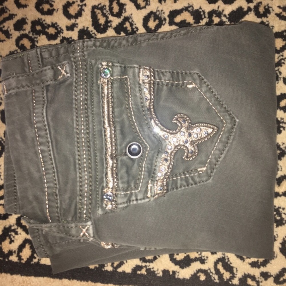 Rock Revival jeans! MAKE AN OFFER!!!