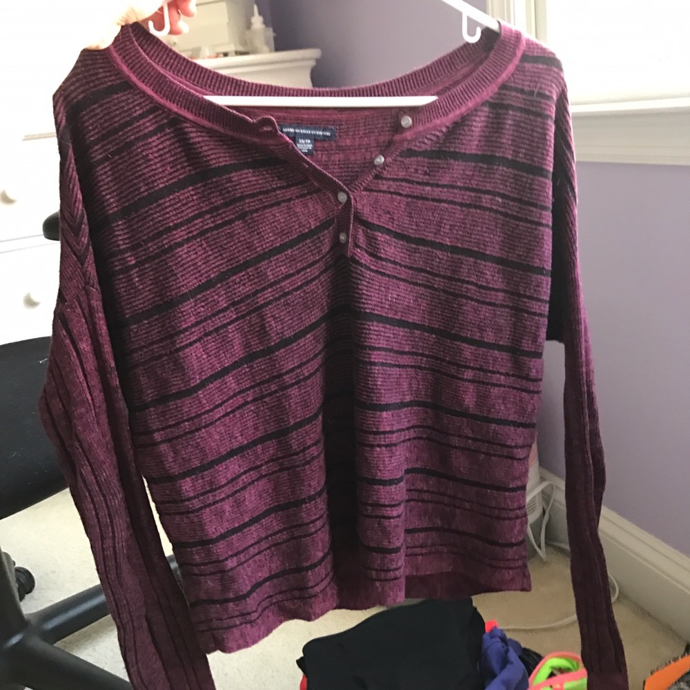 American eagle sweater