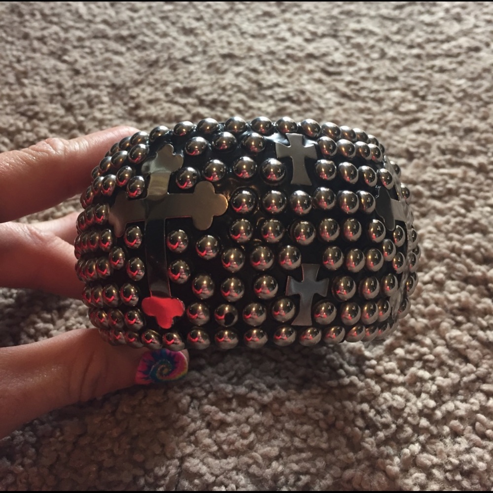 Chunky wooden bracelet with silver accents