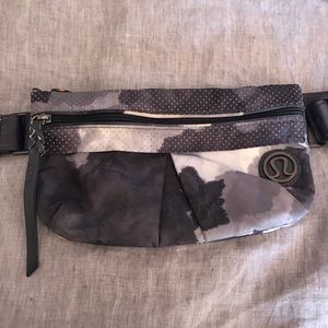 Lululemon Fanny pack