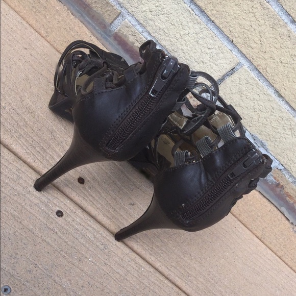 SOLD! QUPID HEELS🔥 - Picture 2 of 4