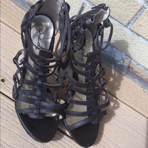 SOLD! QUPID HEELS🔥 - Picture 3 of 4