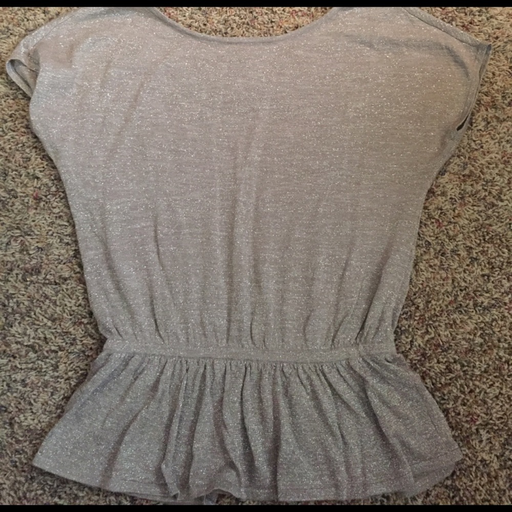 Beautiful short sleeve sweater!