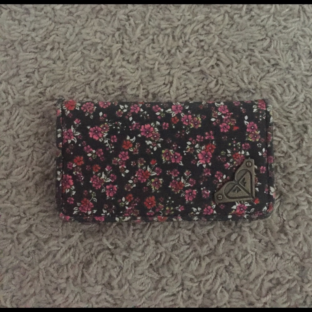 Flower wallet
