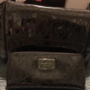 Micheal Kors Purse and wallet