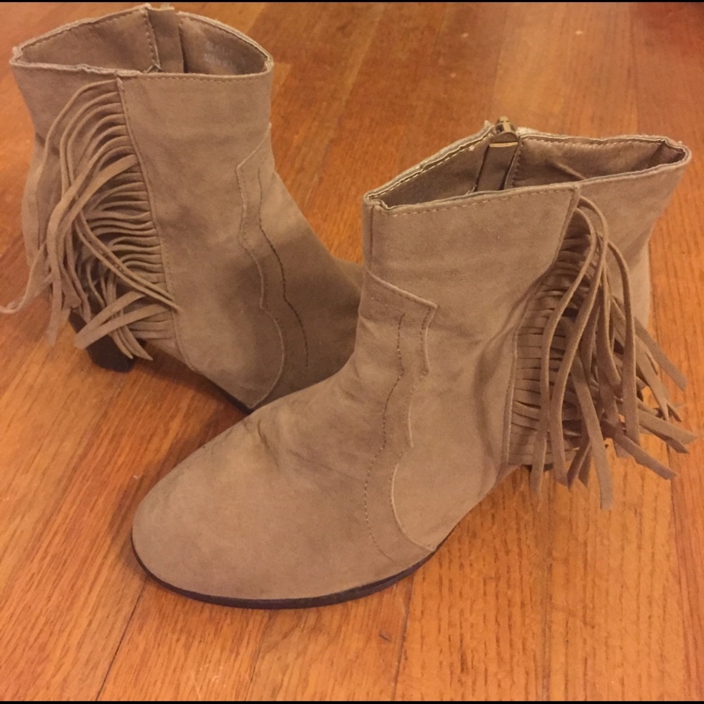 Precious Tan Fringed Booties