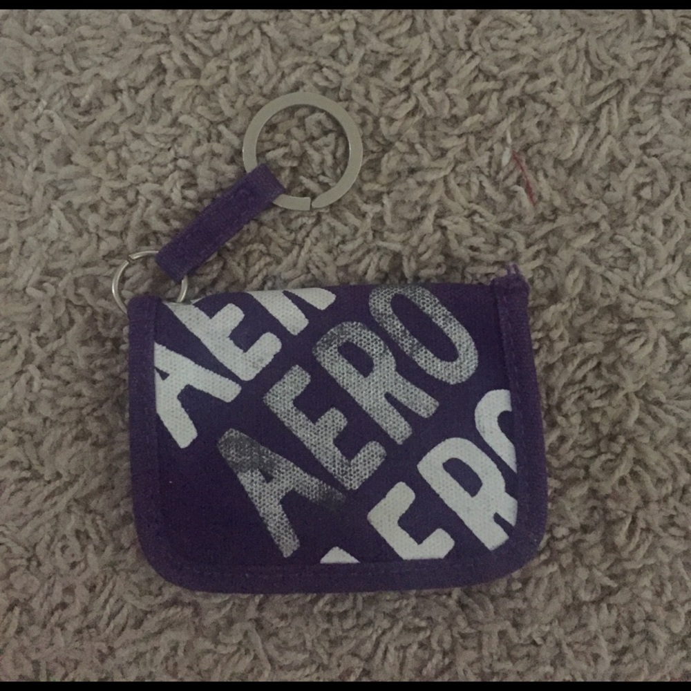 Aero keychain wallet