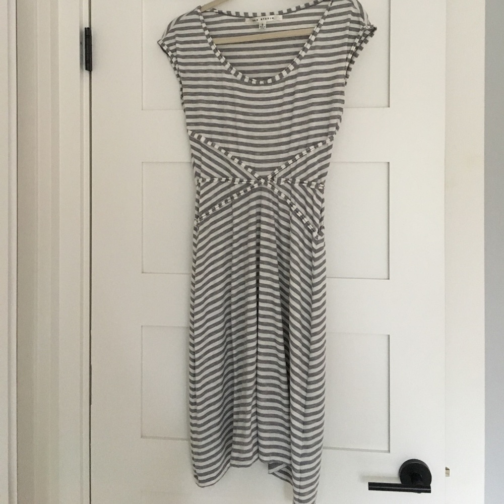 Max Studio - cap sleeve dress