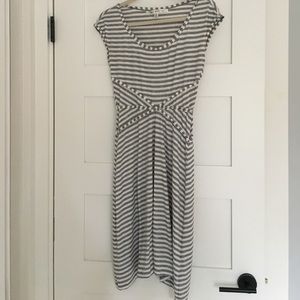 Max Studio - cap sleeve dress