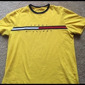 💛Yellow Tommy Hilfiger shirt