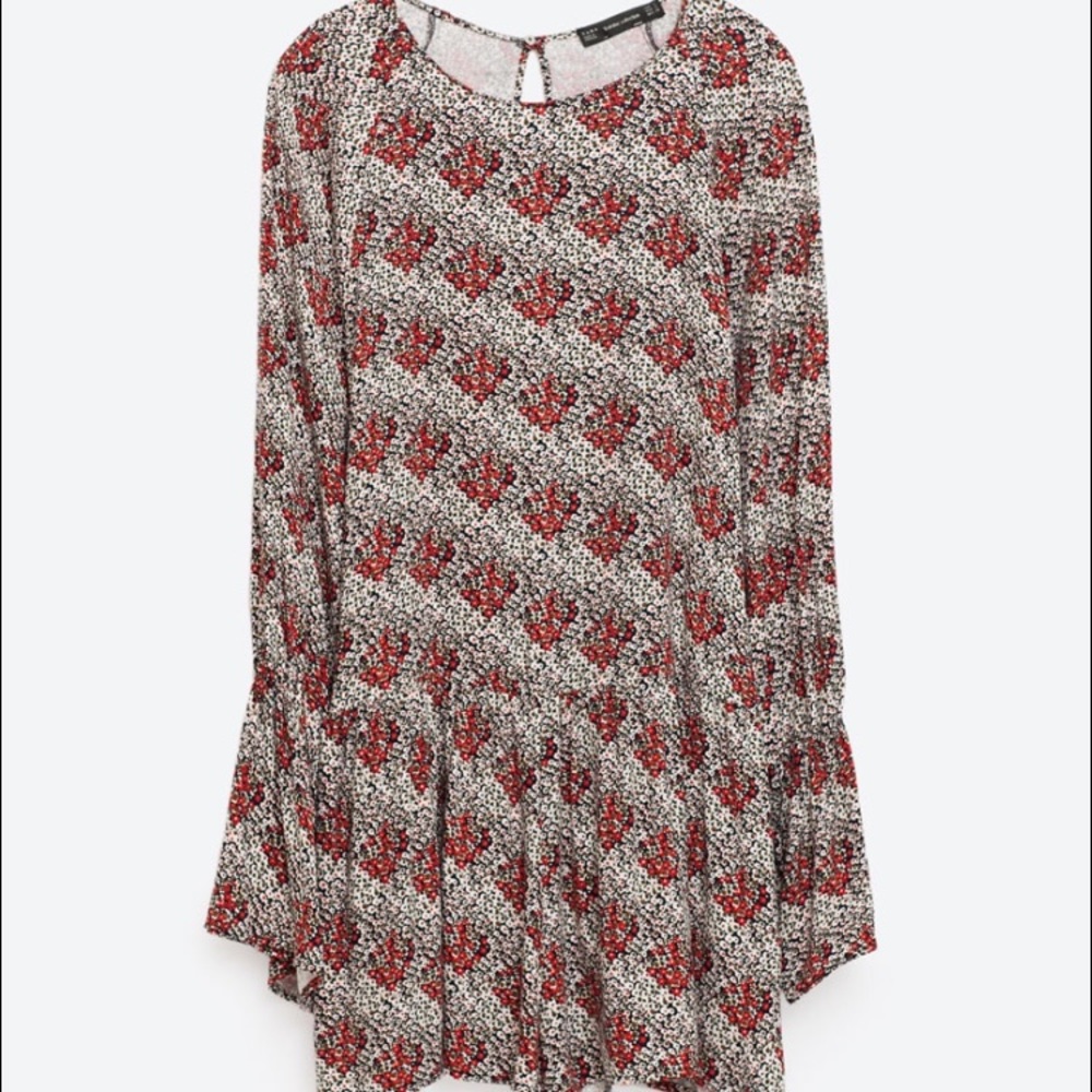NWOT Zara Floral Romper w/ Ruffle Sleeves