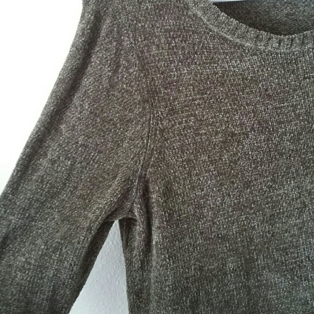 Sweater - Picture 2 of 5