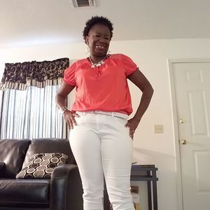 Meet your Posher, Katina