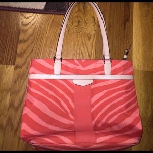 Great condition Coach pocketbook