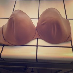 38 D strapless Victoria's Secret bra