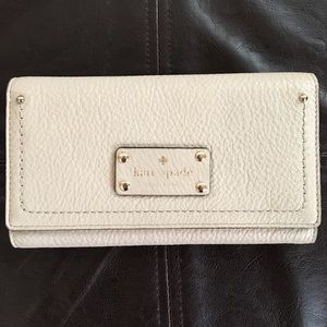 NWOT Kate Spade Wallet