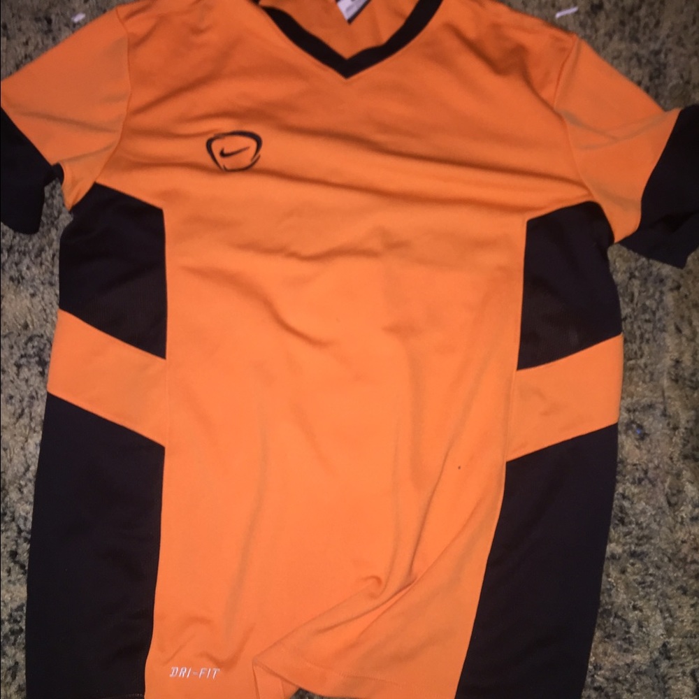 Nike golf shirt