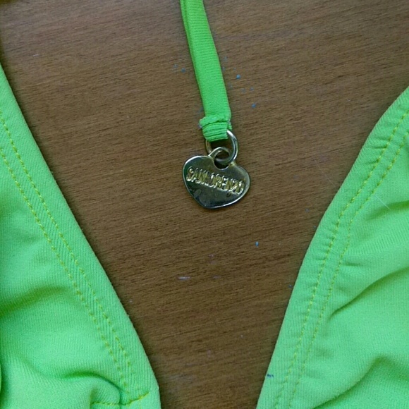 San Lorenzo green double string triangle top - Picture 3 of 3