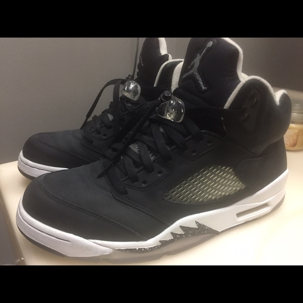 Men's Authentic Nike Air Jordan "Oreo" 5s. Sz 10.5