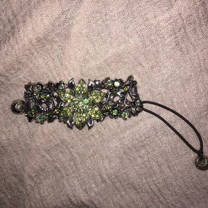 Ladies green medallion bracelet