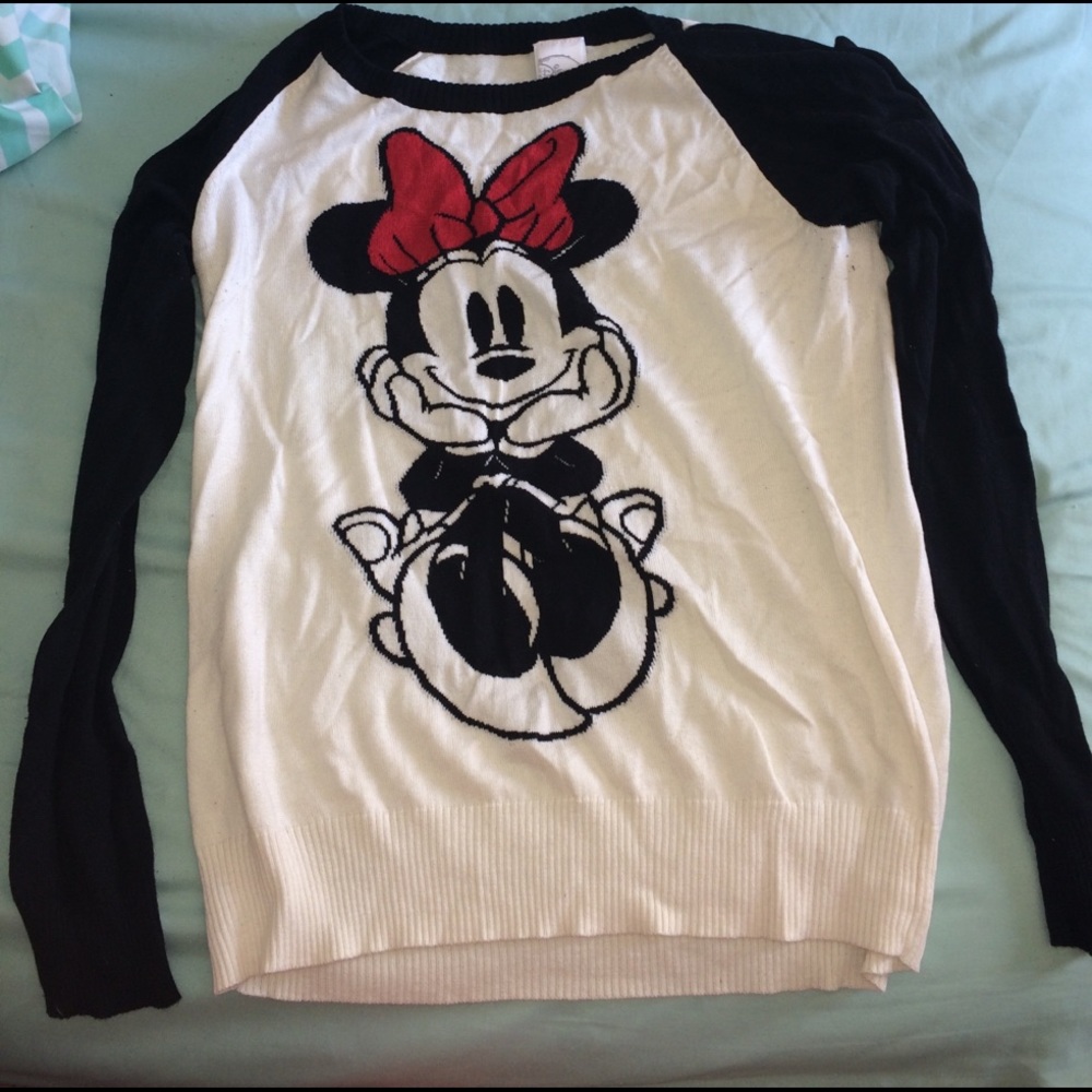 DISNEY SWEATER