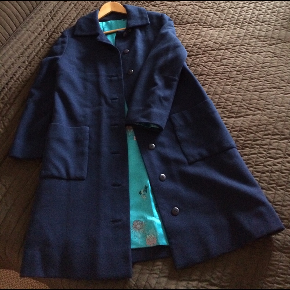 Vintage handmade navy coat w/ gorgeous teal lining