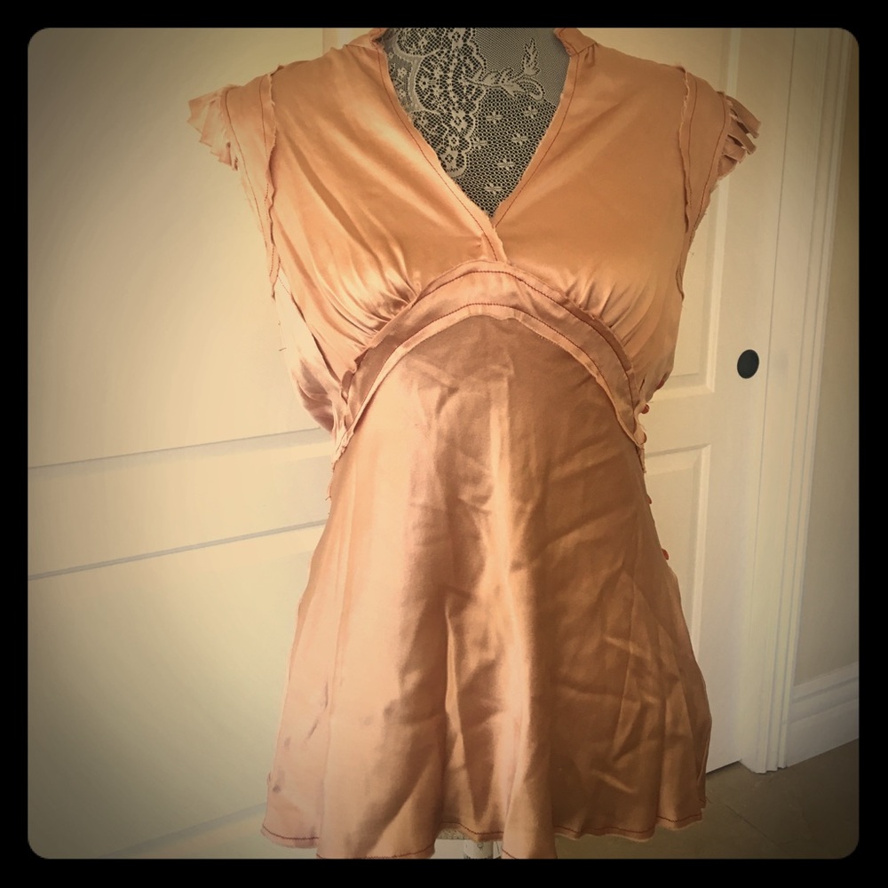 silky peach/pink top size L