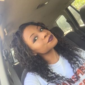 Meet your Posher, Victavia