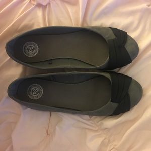 Black and gray flats