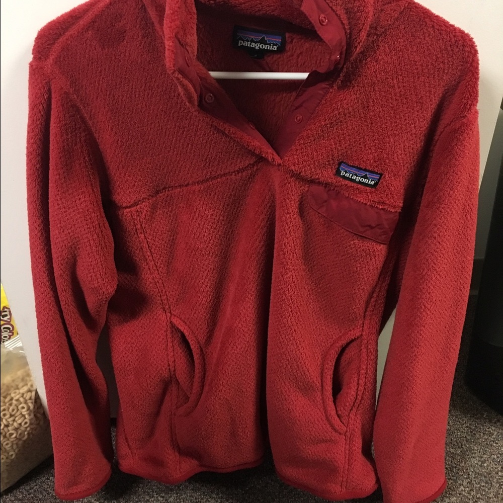 Red Women's Patagonia Pullover